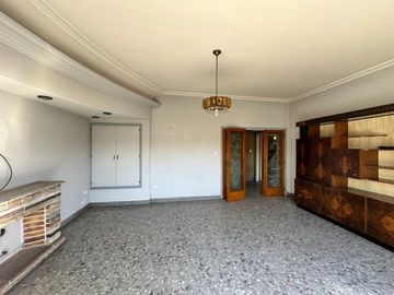VENTA DEPARTAMENTO 4 AMBIENTES CON TERRAZA