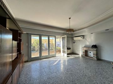 VENTA DEPARTAMENTO 4 AMBIENTES CON TERRAZA