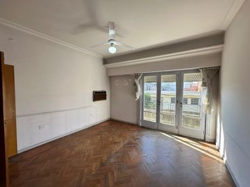 VENTA DEPARTAMENTO 4 AMBIENTES CON TERRAZA