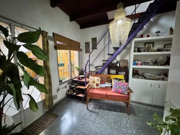 VENTA CASA 3 DORMITORIOS PATIO Y TERRAZA