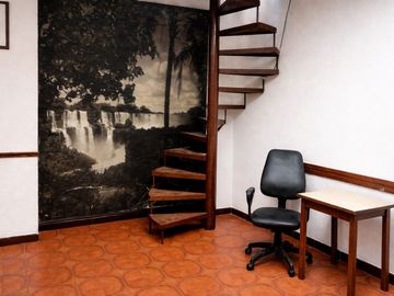 VENTA OFICINA con 2 baños privados en Balvanera