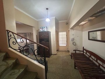 VENTA CASA 5 AMB COCHERA/PATIO/TERRAZA Z/BARRACAS.