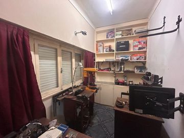 VENTA CASA 5 AMB COCHERA/PATIO/TERRAZA Z/BARRACAS.