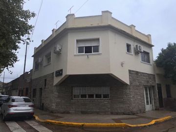VENTA CASA 5 AMB COCHERA/PATIO/TERRAZA Z/BARRACAS.