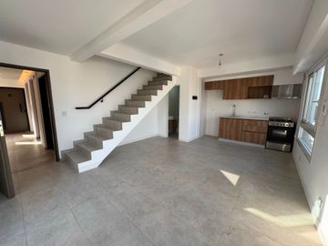 DUPLEX 2 AMB EN CABALLITO
