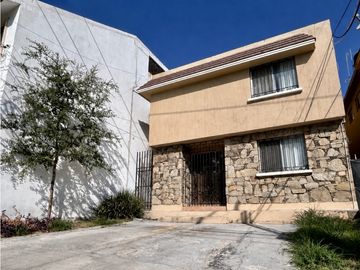Casa en Renta Camino al Mirador, Monterrey, Nuevo León.