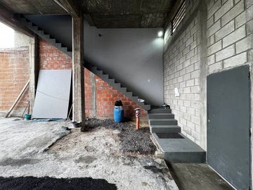VENTA TERRENO IDEAL GALPON DEPOSITO + LOFT/OFICINA