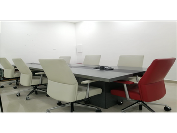 Oficina 407 en renta de 112 m2 en Copr. Malecón, Cancún