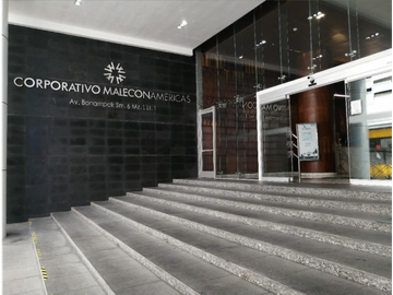 Oficina 407 en renta de 112 m2 en Copr. Malecón, Cancún