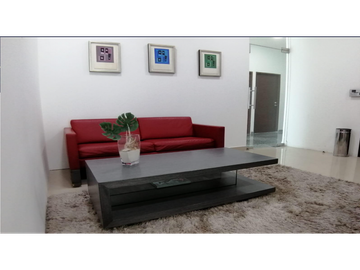 Oficina 407 en renta de 112 m2 en Copr. Malecón, Cancún