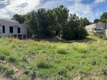 VENTA LOTE AVD SANSOT Y EL GAVILAN - MONTE HERMOSO