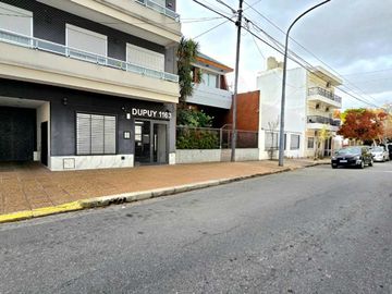 VENTA PH 4 Ambientes con terraza en Versalles