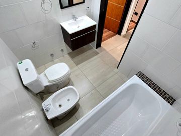 VENTA PH 4 Ambientes con terraza en Versalles