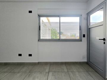 VENTA PH 4 Ambientes con terraza en Versalles