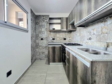 VENTA PH 4 Ambientes con terraza en Versalles
