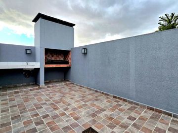 VENTA PH 4 Ambientes con terraza en Versalles