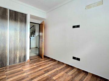 VENTA PH 4 Ambientes con terraza en Versalles