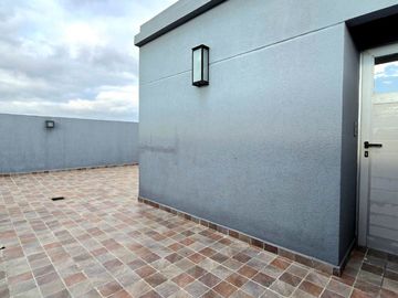VENTA PH 4 Ambientes con terraza en Versalles