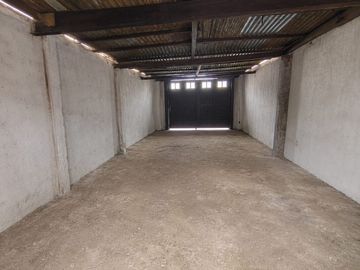VENTA EN BLOQUE MULTIPROPÓSITO SALIDA A 2 CALLES