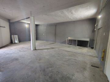 VENTA EN BLOQUE MULTIPROPÓSITO SALIDA A 2 CALLES