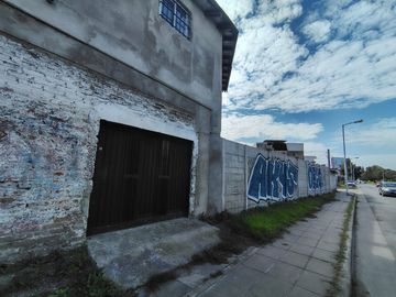 VENTA EN BLOQUE MULTIPROPÓSITO SALIDA A 2 CALLES