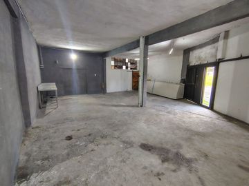 VENTA EN BLOQUE MULTIPROPÓSITO SALIDA A 2 CALLES