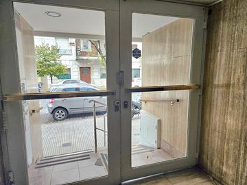 VENTA 2AMBS. BALCÓN FRANCES. PATERNAL.APTO CREDITO