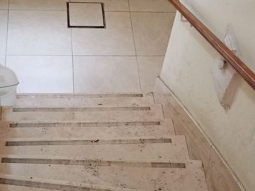 Monoambiente amoblado con renta sobre Av. Alberdi.