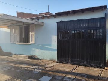 CASA CON DEPARTAMENTO CON AMPLIACION PARA LOCAL