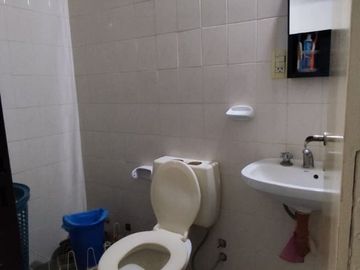 CASA CON DEPARTAMENTO CON AMPLIACION PARA LOCAL