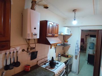 CASA CON DEPARTAMENTO CON AMPLIACION PARA LOCAL