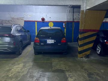 Cochera Espacio Guardacoche Cubierta Belgrano