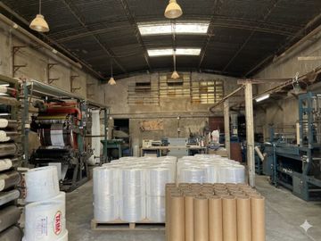 VENTA Galpón Industrial Loma Hermosa APTO CREDITO
