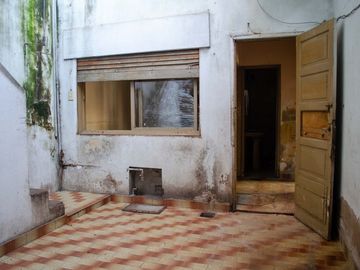 LOCAL COMERCIAL EN ESQUINA SAN JUSTO A REFACCIONAR
