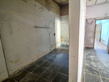 LOCAL COMERCIAL EN ESQUINA SAN JUSTO A REFACCIONAR