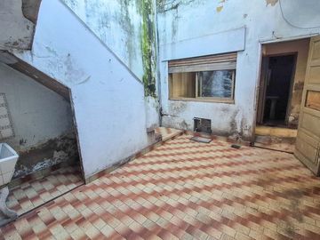 LOCAL COMERCIAL EN ESQUINA SAN JUSTO A REFACCIONAR