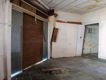 LOCAL COMERCIAL EN ESQUINA SAN JUSTO A REFACCIONAR