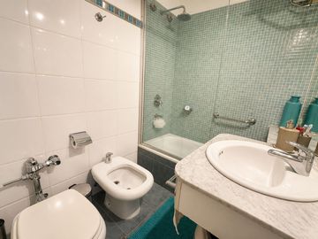 DEPARTAMENTO EN VENTA LOMAS DE ZAMORA 4 AMBIENTES