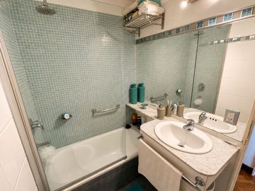 DEPARTAMENTO EN VENTA LOMAS DE ZAMORA 4 AMBIENTES
