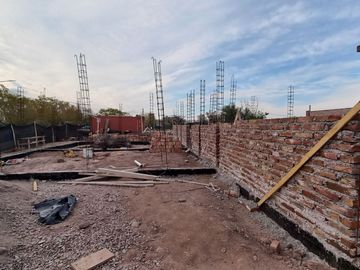 VENTA CASA EN CONSTRUCCIÓN+AUTO 0K EN MAIPÚ