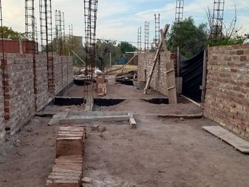 VENTA CASA EN CONSTRUCCIÓN+AUTO 0K EN MAIPÚ