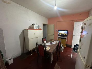 VENTA CASA/2 DEPARTAMENTOS RIVADAVIA MENDOZA