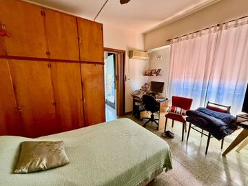 VENTA CASA 6 AMBIENTES CON PATIO - VILLA MAIPU