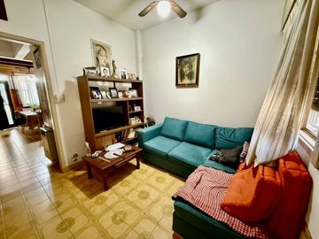 VENTA CASA 6 AMBIENTES CON PATIO - VILLA MAIPU