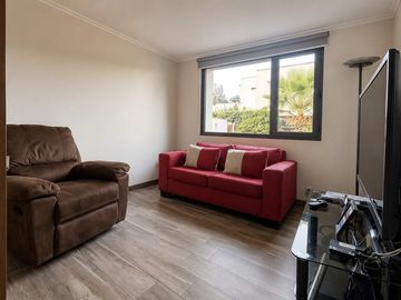 Casa con gran entorno en Brisas de Chicureo