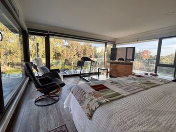 Casa con gran entorno en Brisas de Chicureo