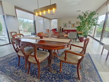 Casa con gran entorno en Brisas de Chicureo