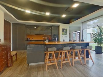 Casa con gran entorno en Brisas de Chicureo