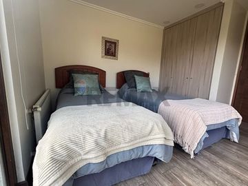 Casa con gran entorno en Brisas de Chicureo