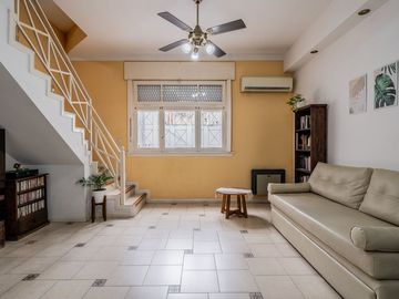 Venta Parque Chacabuco PH 4 Ambientes Reciclado